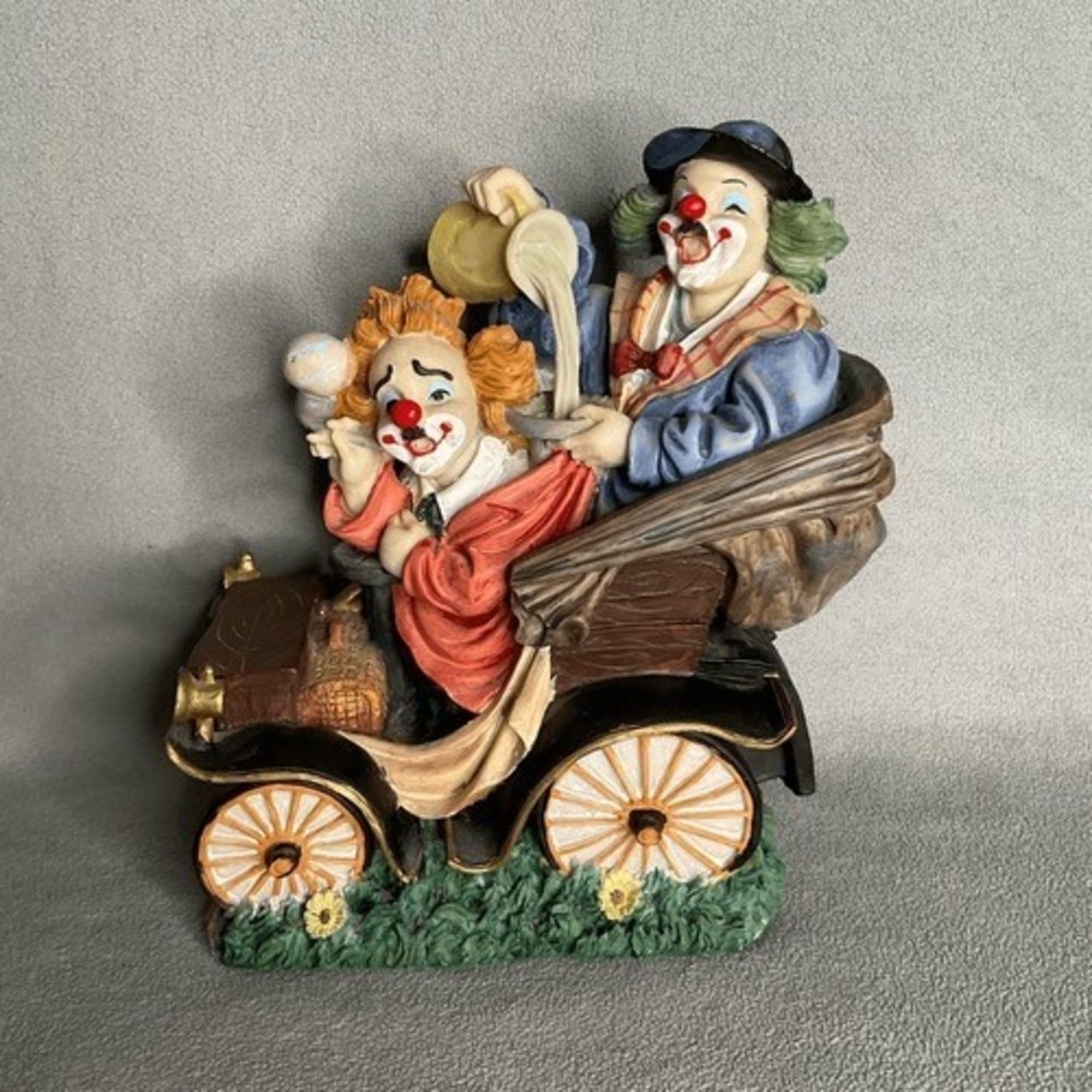 Vintage The Mirella Collection Figurine Clowns On A Car Hand Painted C-798‎